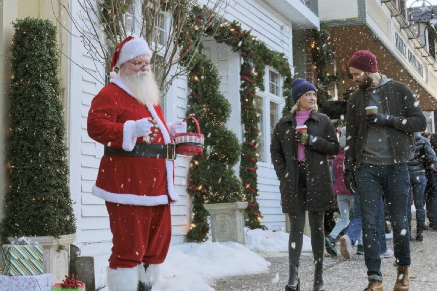 Meet A Very Merry Bridesmaid On The Hallmark Channel