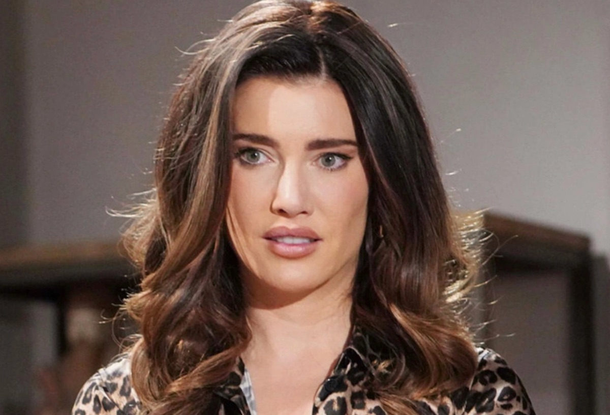 The Bold And The Beautiful Spoilers: Steffy Makes Strategic Kiss ...