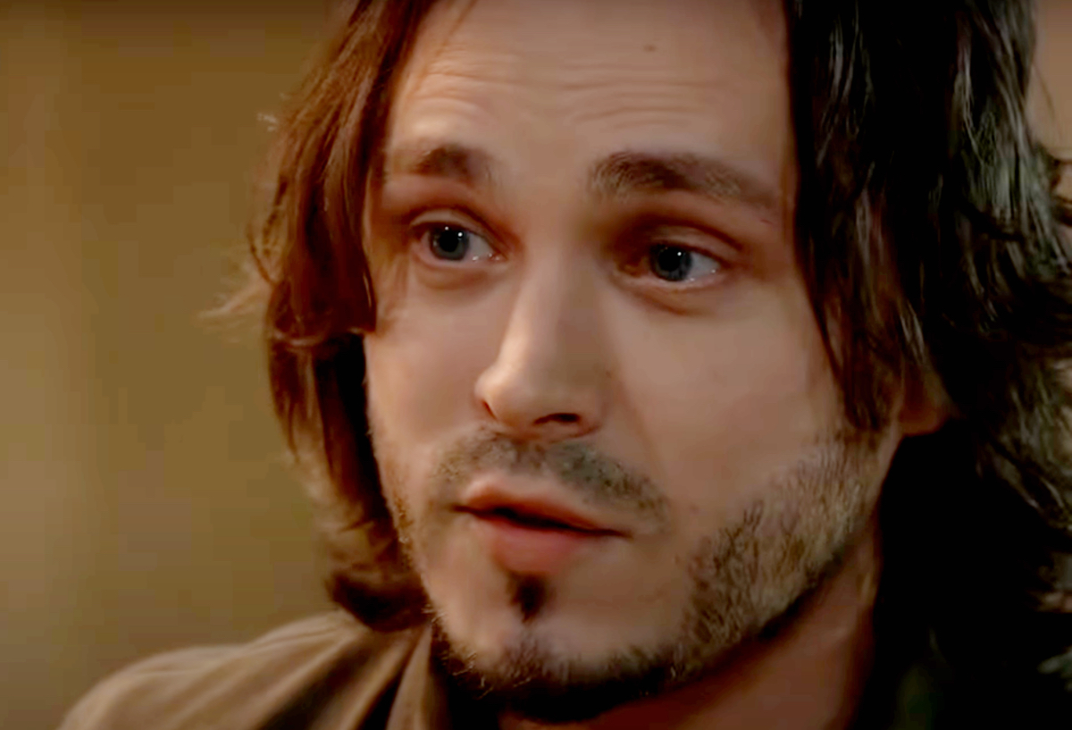 General Hospital Spoilers: Lucky Dedicates A Song To Liz To Declare His Love