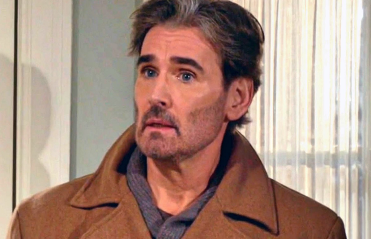 The Young and the Restless Spoilers: Guilty Claire Hides Holden Kiss, Confess Betrayal To Cheater Kyle