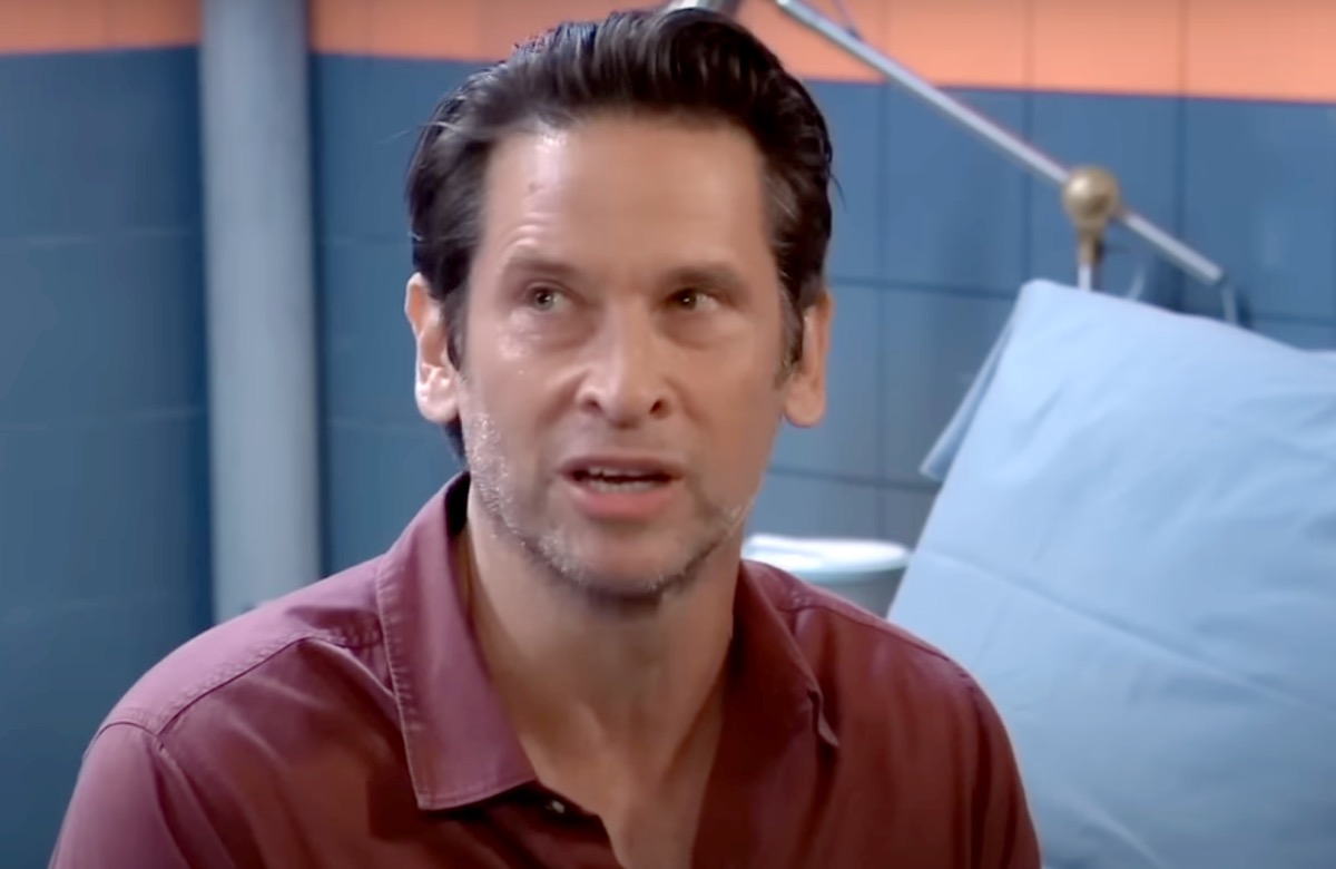 The Young And The Restless Spoilers Tuesday, April 28: Matt’s Voyeurism, Lauren Begs, Sienna to the Rescue?